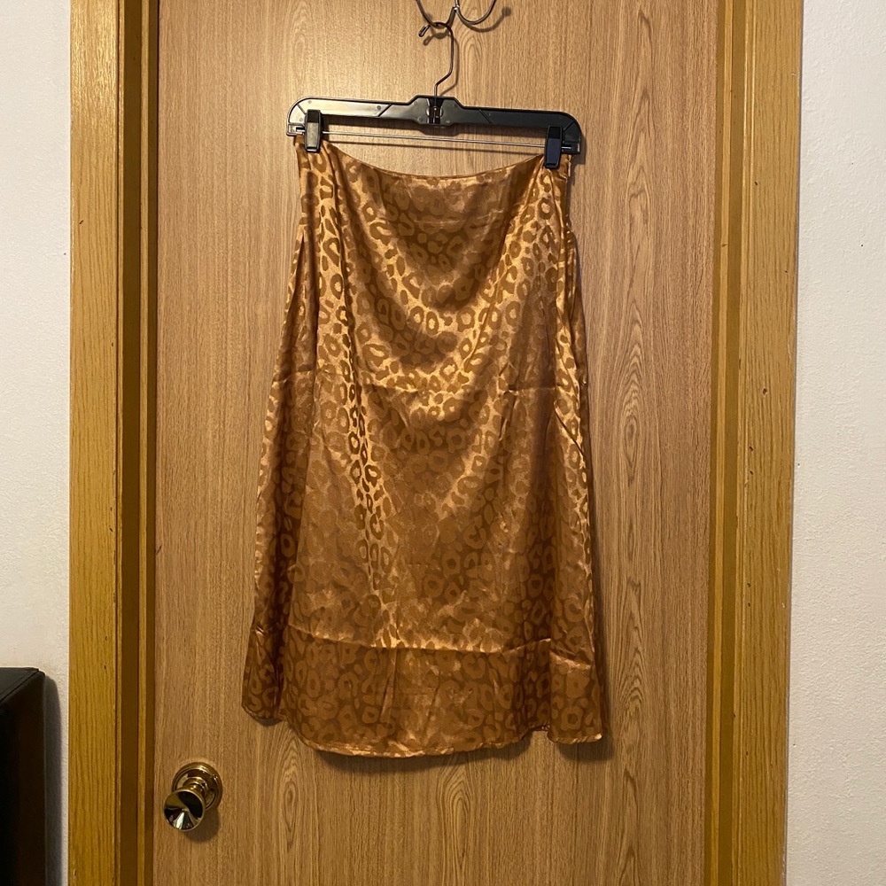 F21 skirt